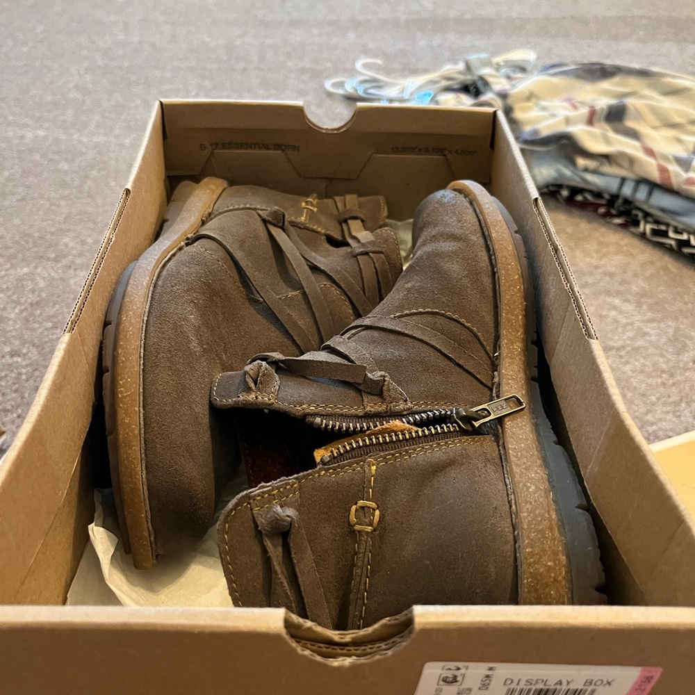 Born Tarklin Grey Ankle Boots